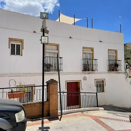 Casa Asilah, Your Serene Mountain Retreat Awaits! * Cutar
