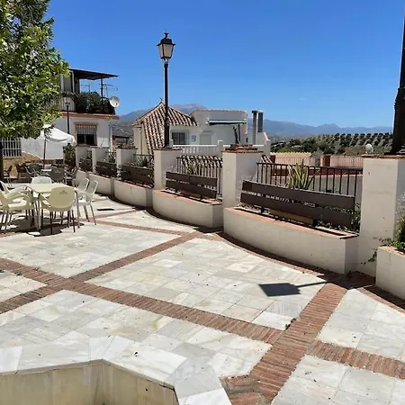 Casa vacanze Casa Asilah, Your Serene Mountain Retreat Awaits! *