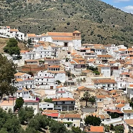 Casa vacanze Casa Asilah, Your Serene Mountain Retreat Awaits! *