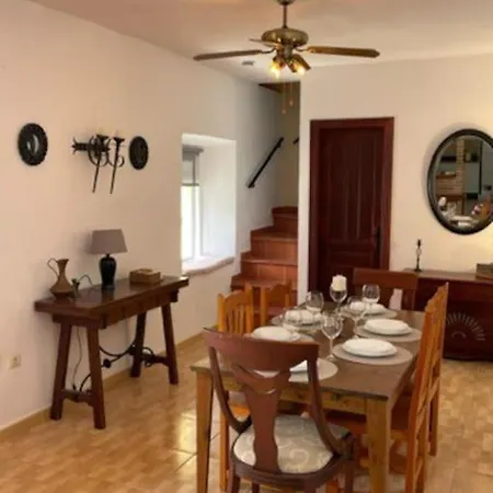 Casa Asilah, Your Serene Mountain Retreat Awaits! Cutar