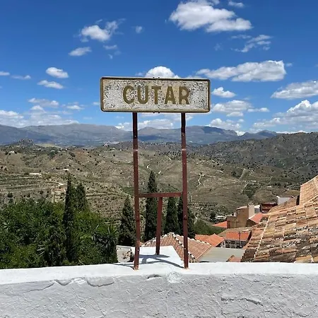 Casa Asilah, Your Serene Mountain Retreat Awaits! * Cutar