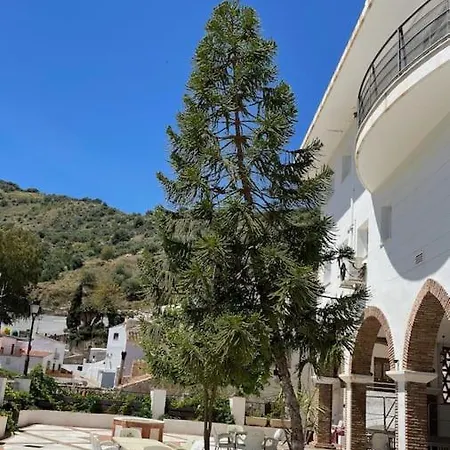 Holiday home Casa Asilah, Your Serene Mountain Retreat Awaits!