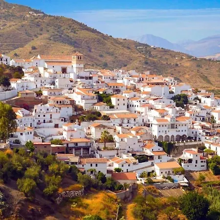 Casa Asilah, Your Serene Mountain Retreat Awaits! Holiday home *